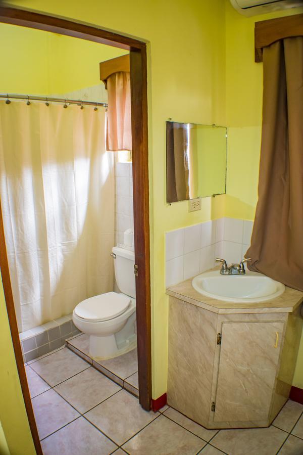 Belcove Hotel & Guesthouse Belize City Exterior photo