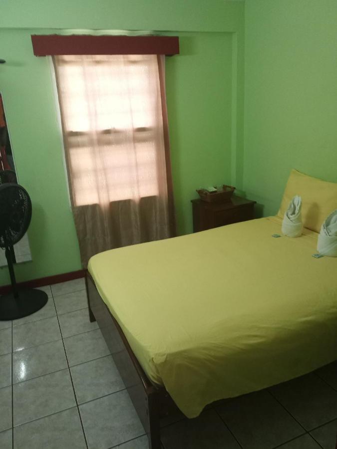 Belcove Hotel & Guesthouse Belize City Exterior photo